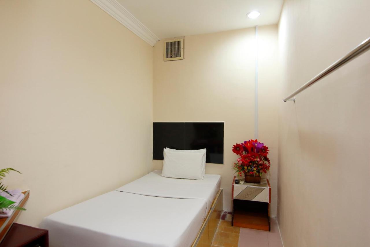 Cosy Inn Miri Exterior photo